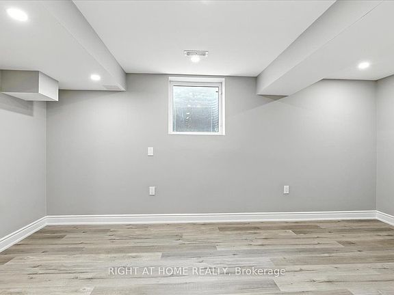 5th image of 1 Lorilee Cres