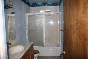 5th image of 1137 Montana Ave