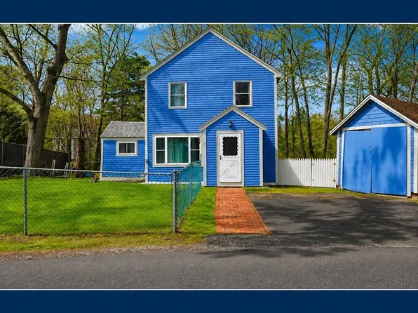 8 Stones Corner Rd, Berlin, MA 01503