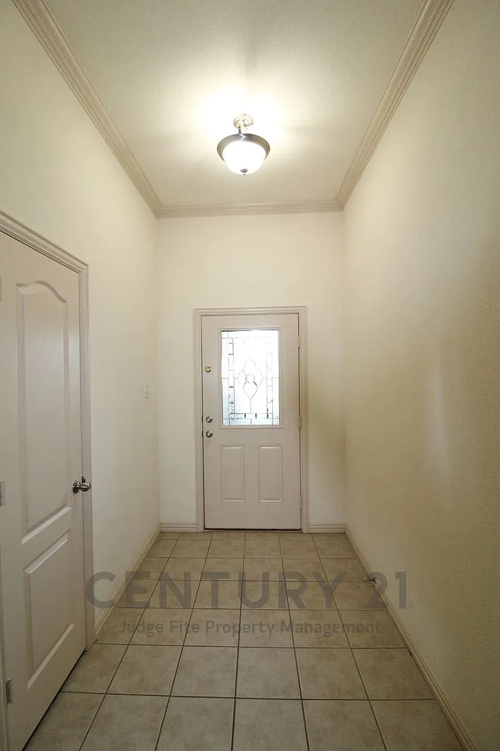 Fantastic 4/2/2 in Midlothian For Rent! — Photo 4