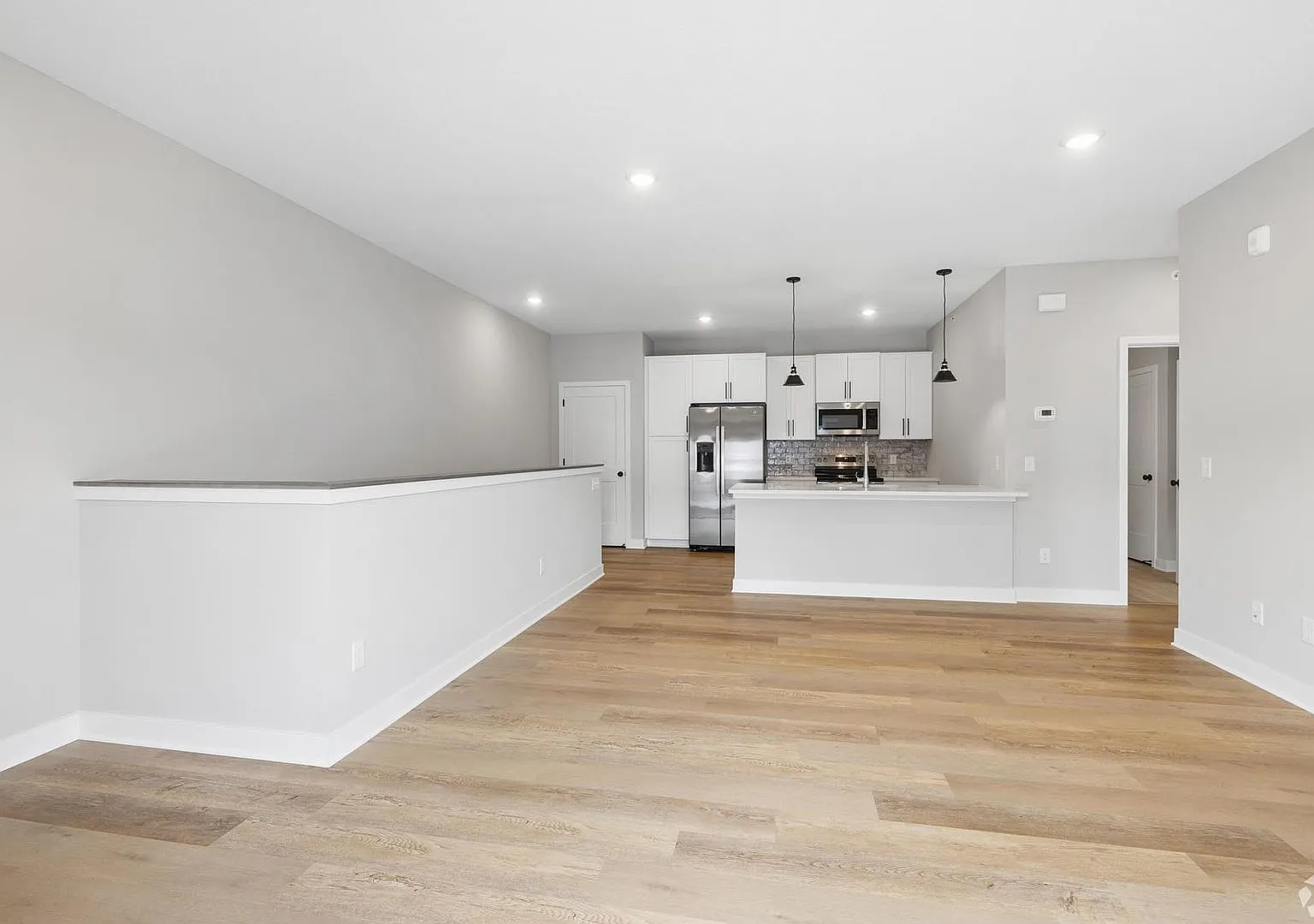 Oneka Fields Townhomes (D) — Photo 1