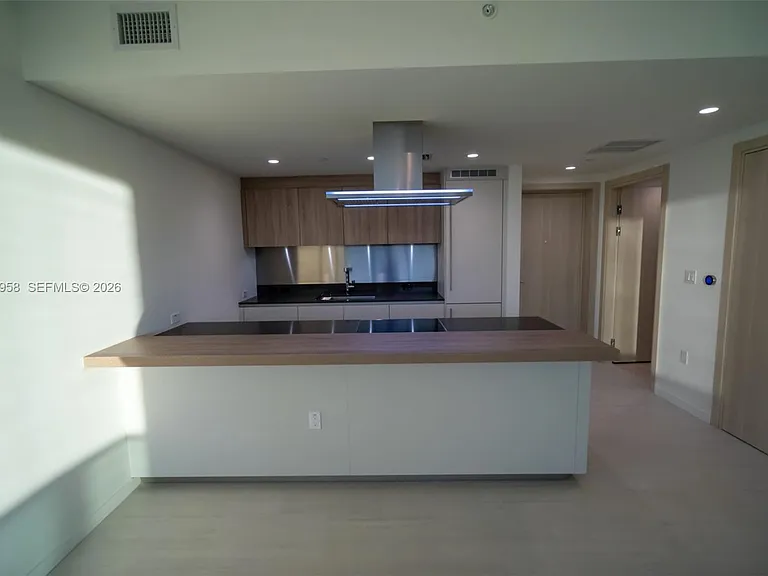 1000 Brickell Plz #2506 — Photo 5