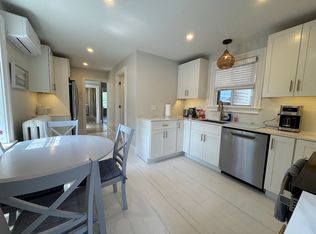 8 Barney St UNIT 2, Newport, RI 02840