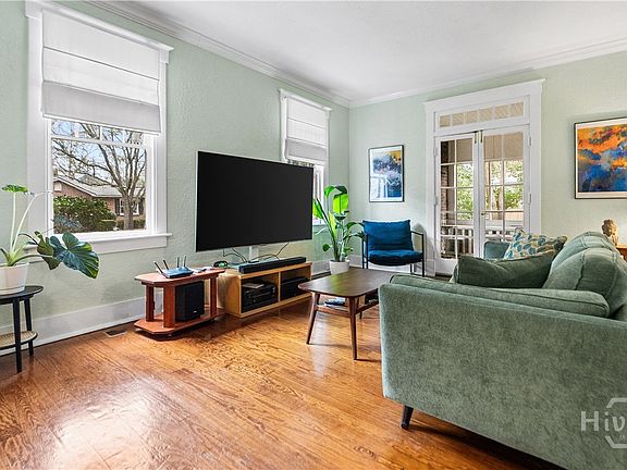 3rd image of 733 E Henry Street #A