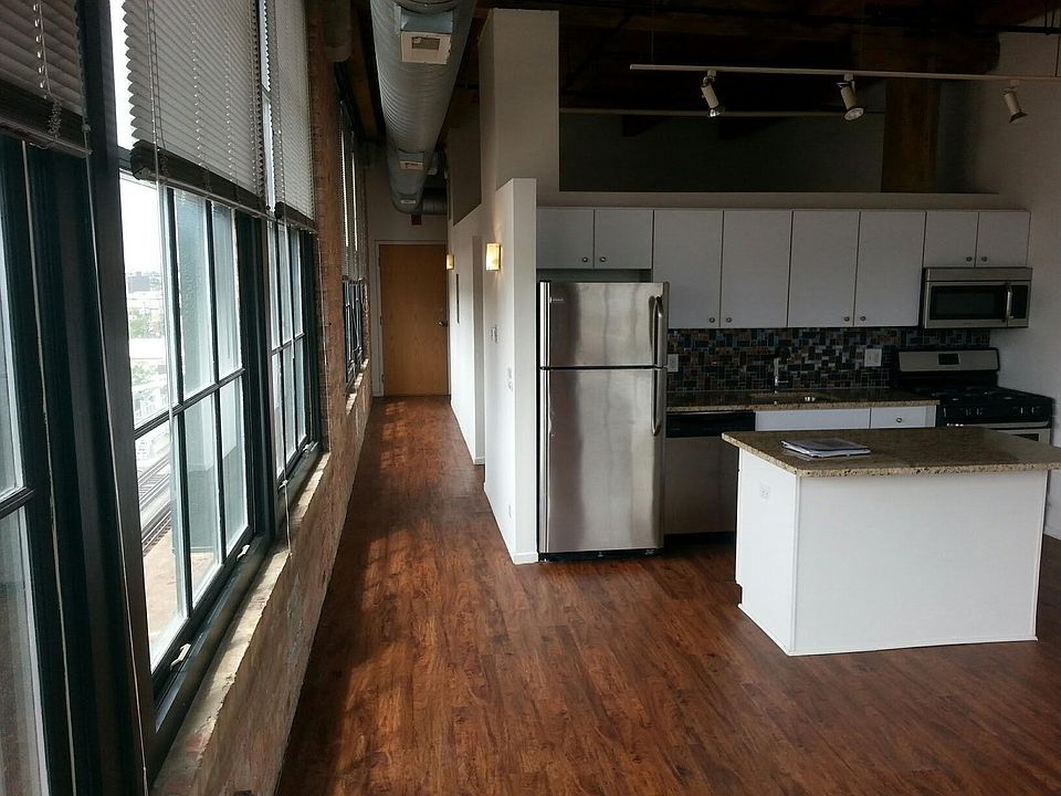 Building Photo 4