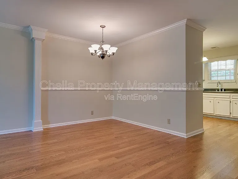 2615 Habersham Ave — Photo 14