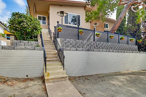 7372 Stanford Ave Photo 1
