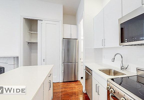 3rd image of 8 W 9th St APT 7