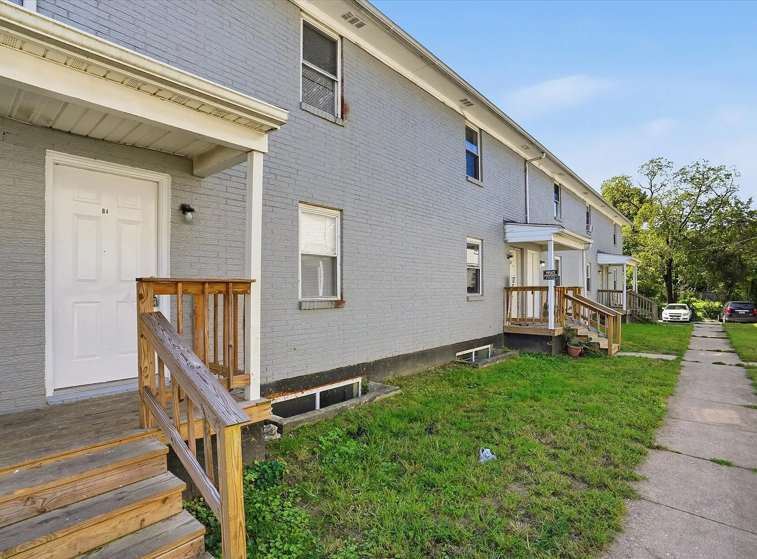 1 bed, 900 sqft, $1,100 — Photo 2