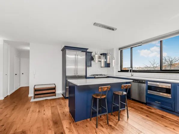 2287 Johnson Avenue image 2 of 22