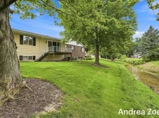 5773 Leisure South Dr SE, Kentwood, MI 49548