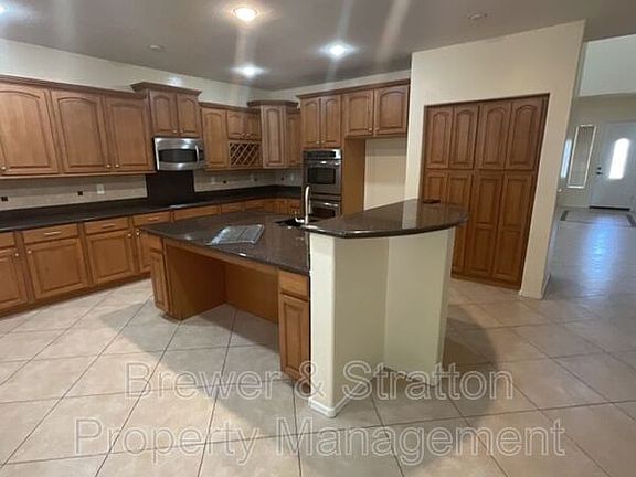 3rd image of 9617 S 46th Dr