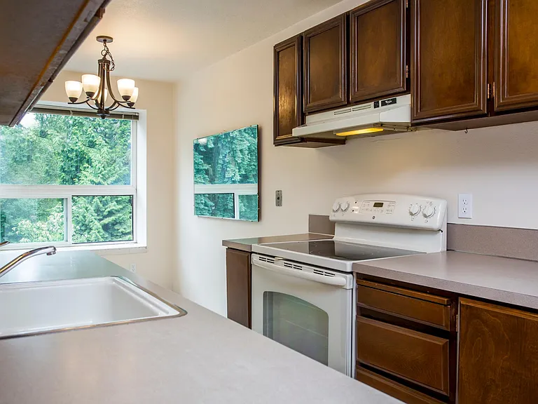 16057 NE 8th St #205 — Photo 34
