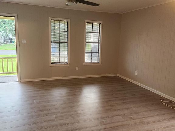 5th image of 125 Buttigig St