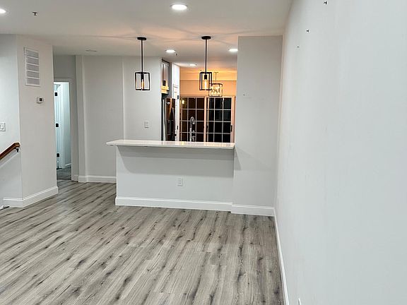 5th image of 1550 Northern Neck Dr APT 102