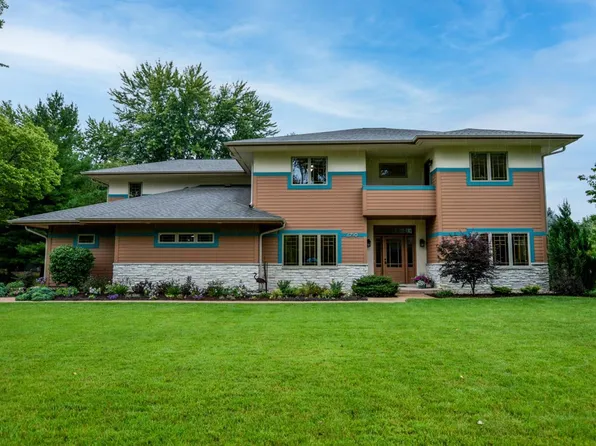 6710 Sleepy Hollow Road, Mcfarland, WI 53558