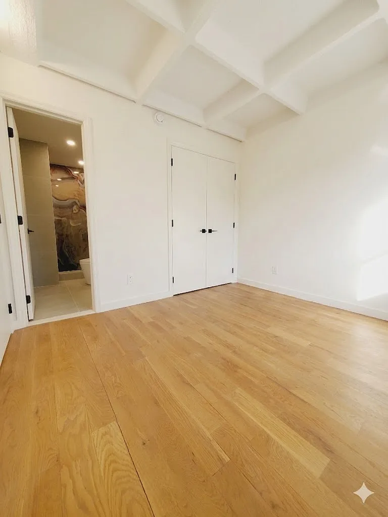 2 bed, 800 sqft, $2,800 — Photo 2