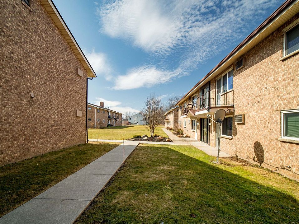 Holiday Meadows Apartments 121 Holiday Ln Hamburg NY Zillow