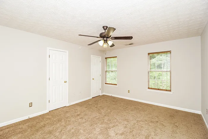 6560 Wellington Chase Ct — Photo 9