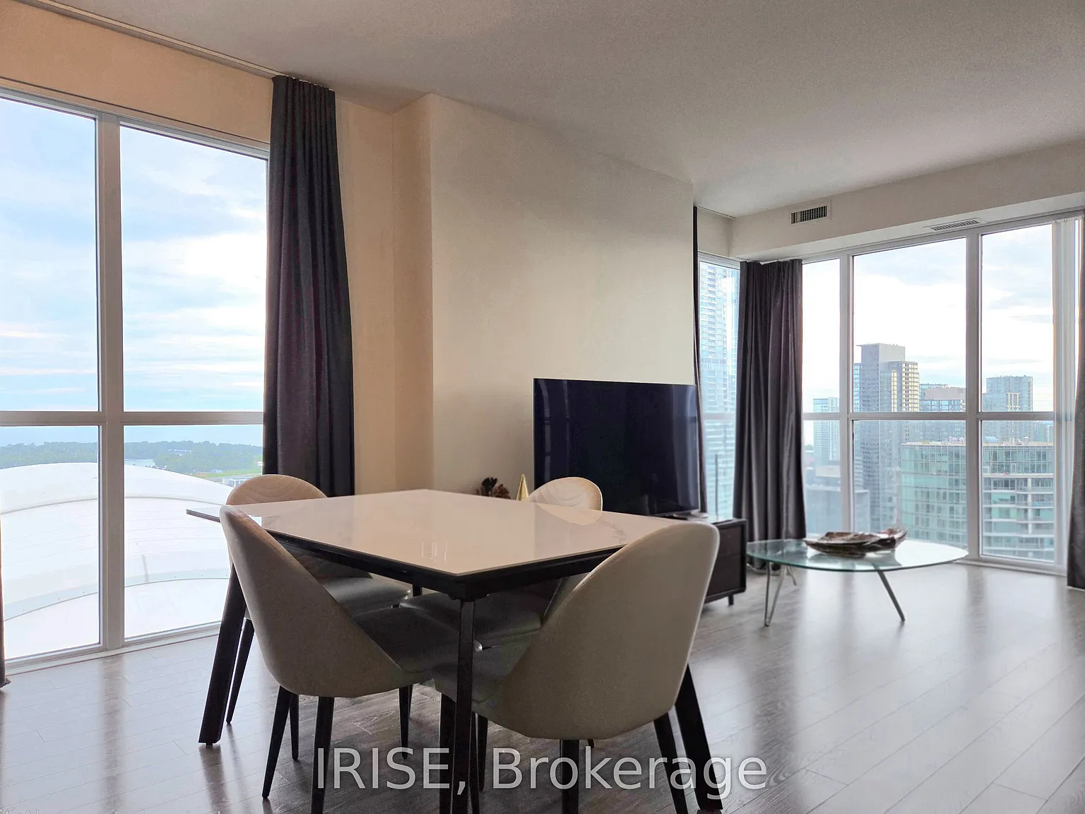 3 bed, $5,500 — Photo 2