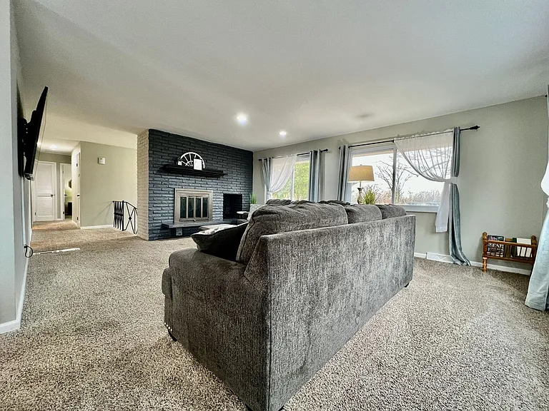 6268 Mullen Rd — Photo 8