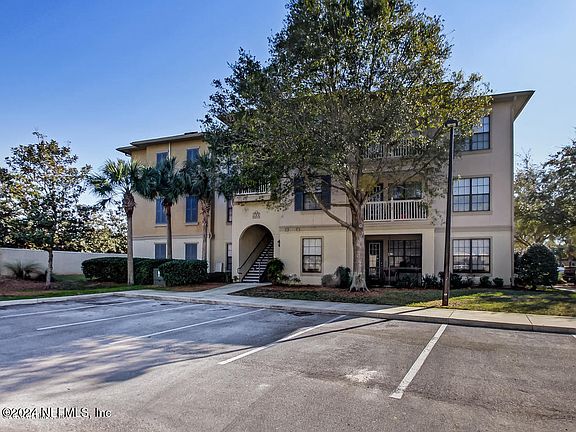 2nd image of 12700 BARTRAM PARK Boulevard #922