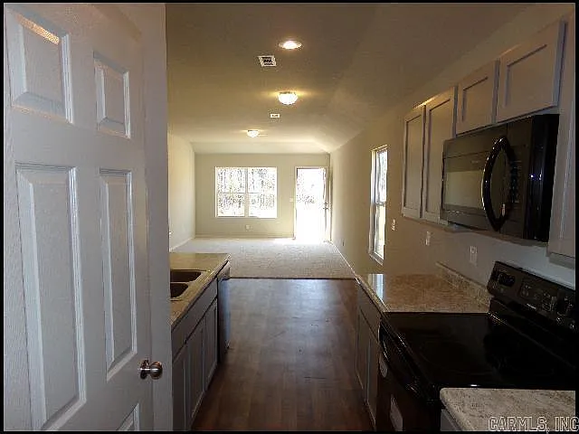 10 Big Bend Dr — Photo 5