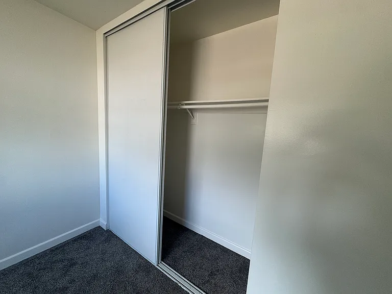 1233 Titan Ct — Photo 5