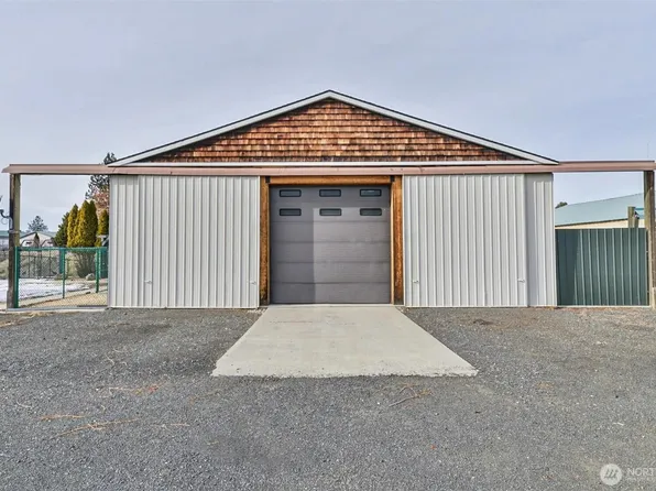 139 W Airport Loop #A, Seven Bays, WA 99211