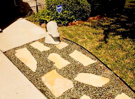 2nd image of 115 Castle Dr