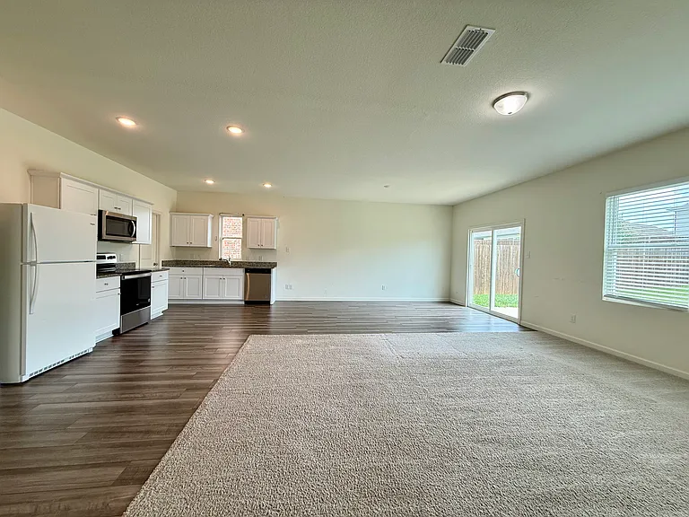 713 Cherry Blossom St — Photo 10