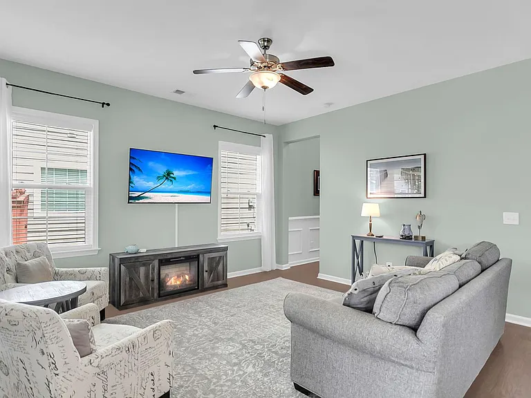 534 Alderly Dr — Photo 10