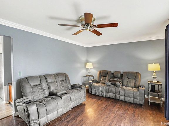 5th image of 8965 Shannon Dr