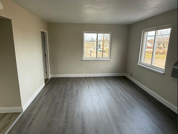3rd image of 602 Pritz Ave #11514360