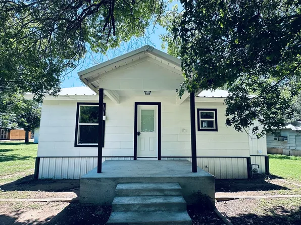 103 S Cotton Belt Ave, Gustine, TX 76455