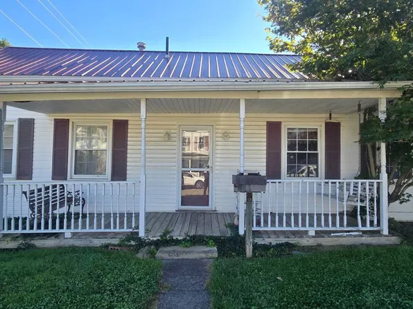 126 N Chestnut St, Jackson, OH 45640