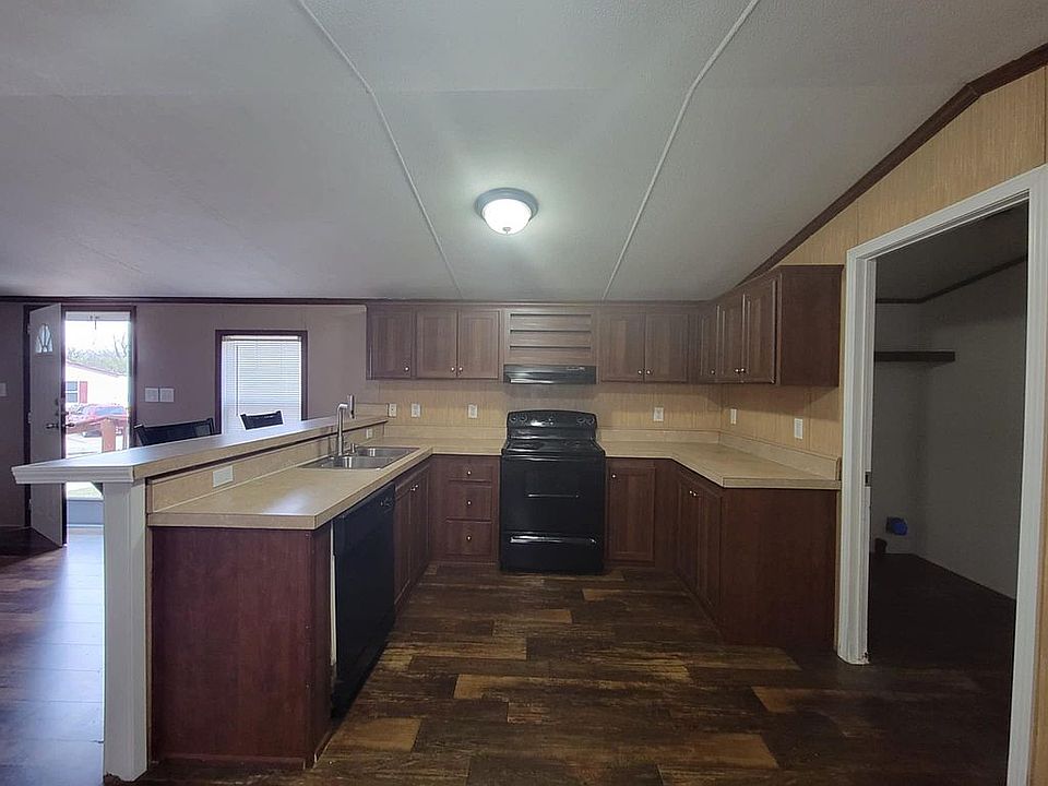 1st image of 2001 S Macarthur Blvd Trailer 152