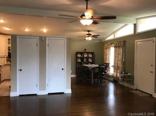 732 Aintree Rd, Charlotte, NC 28215