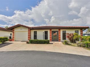 3006 Vivienda Dr, Bradenton, FL 34207
