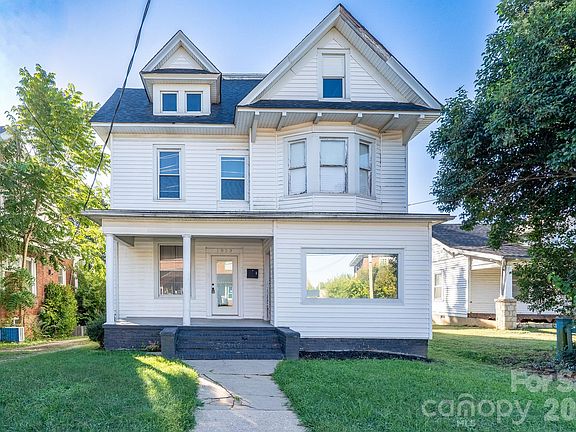 2nd image of 1033 S Fulton St