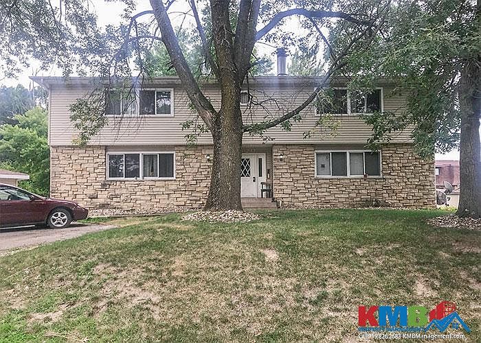 2nd image of 1520 Oak Ridge Ln SE APT 3