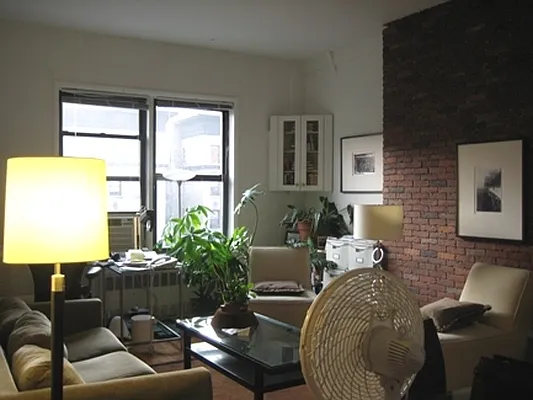 Rented by City Connections Realty | media 19