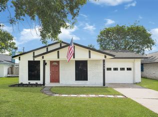 622 N 13th St, La Porte, TX 77571