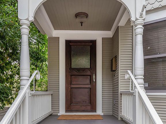 3rd image of 270 Channing Ave