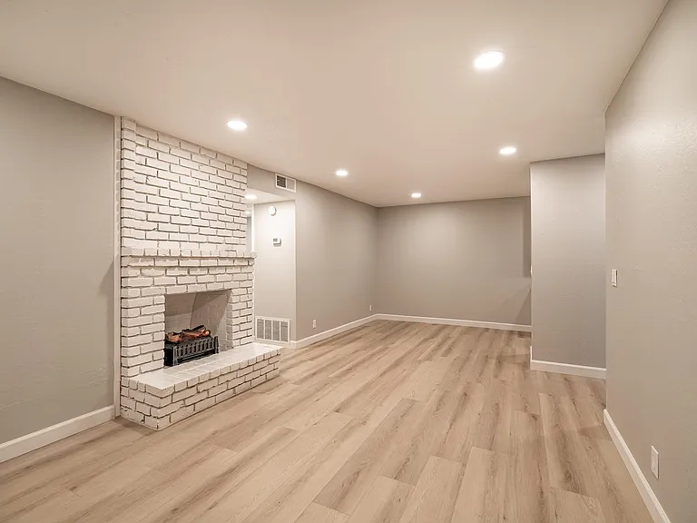 2712 E Street — Photo 6