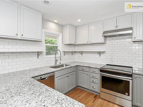 4th image of 8525 Johnson Dr