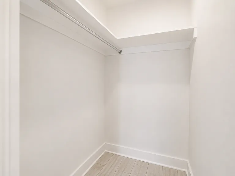 727 Quebec Pl NW — Photo 15