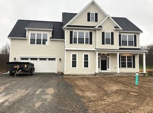 3 Birch Forest Dr, Penfield, NY 14526