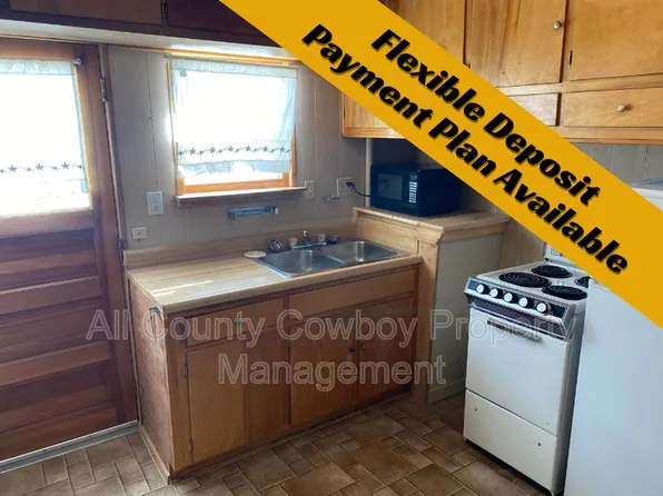 1 Pine St, Centennial, WY 82055