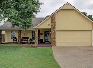 1709 W Twin Oaks St, Broken Arrow, OK 74011